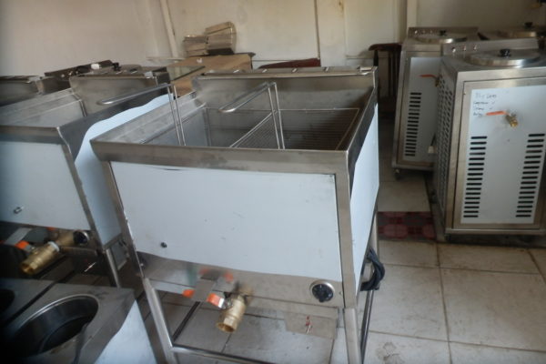 Gas Deep Fryer - 4 Gas Deep Fryer - 4